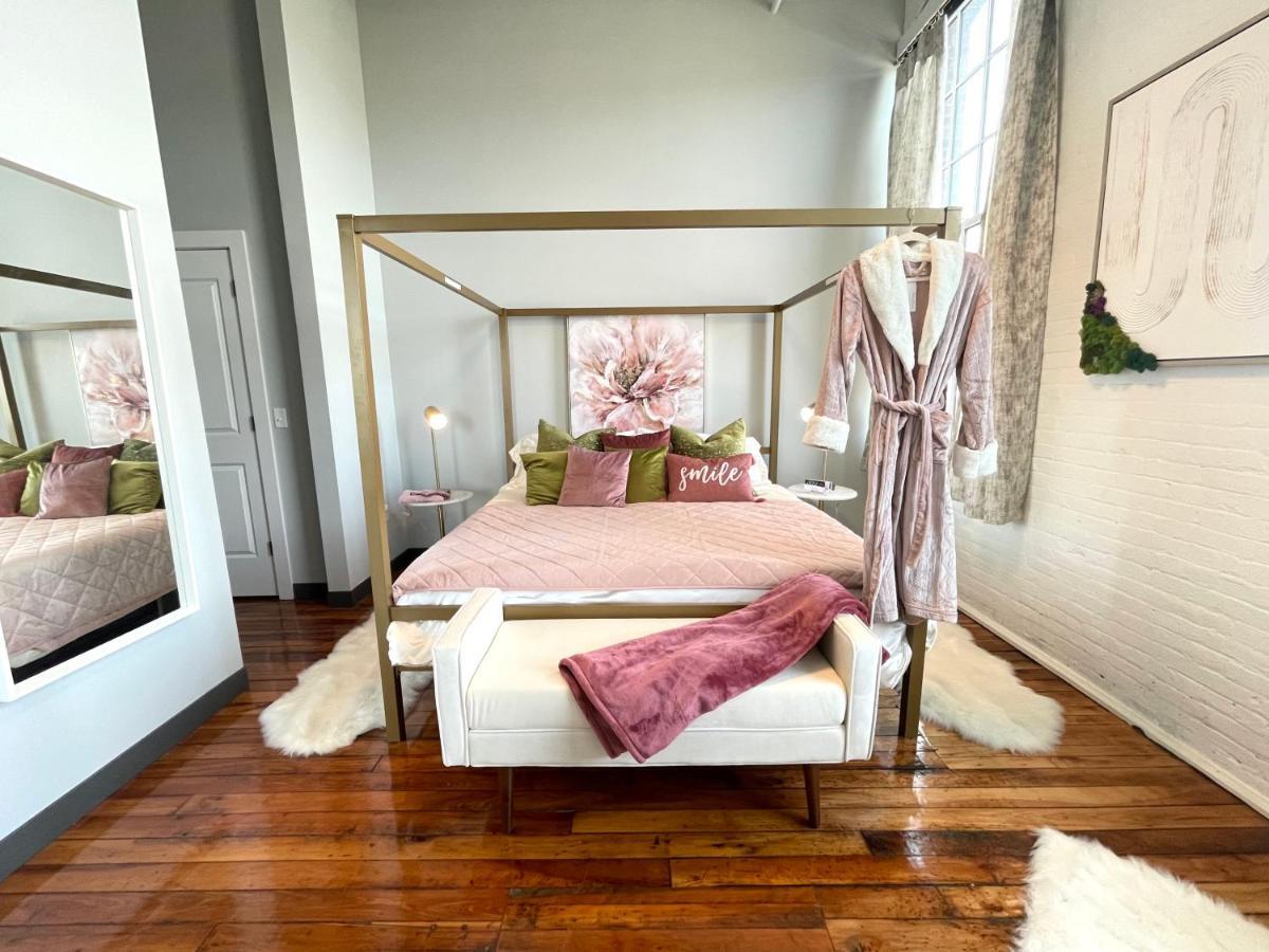 2Br 2Br Le Chateau 505 Lux Penthouse In A Historic Building Utica Buitenkant foto