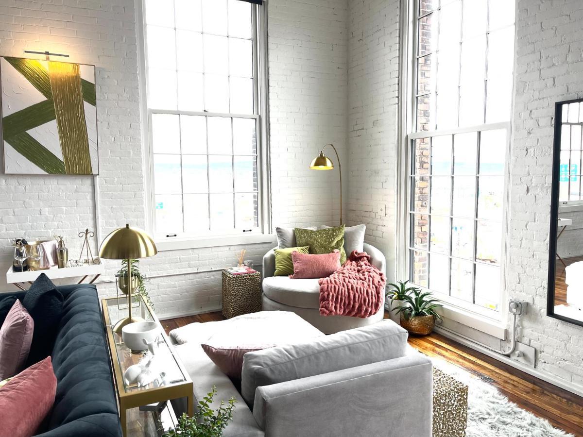 2Br 2Br Le Chateau 505 Lux Penthouse In A Historic Building Utica Buitenkant foto